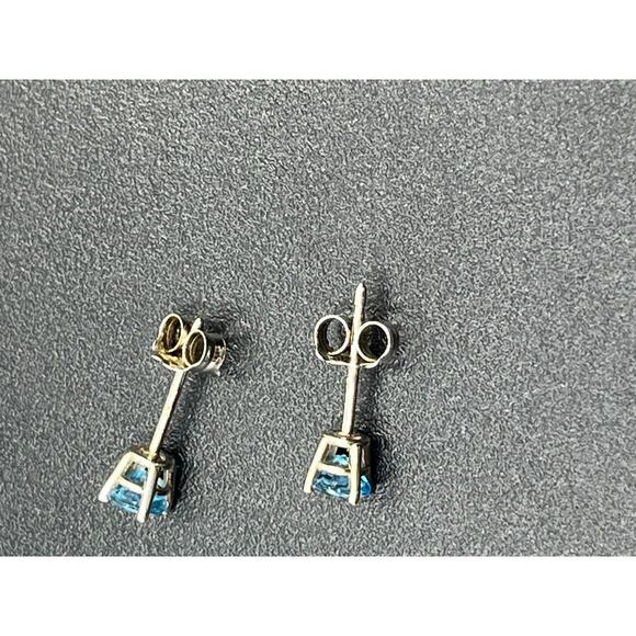 LGL Leer Gem Ltd 14k White Gold Blue Topaz Checkerboard Cut Stud Earrings .60 g - Picture 11 of 12